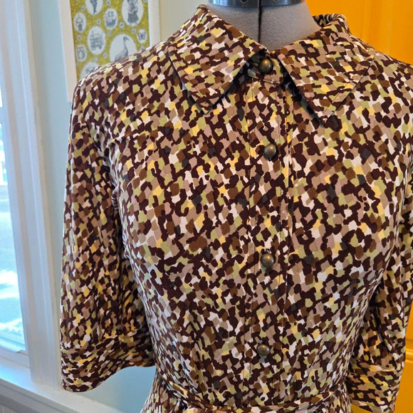 Liz Claiborne size 14 Stretch Flattering Belted Women's Dress Brown Green - Picture 2 of 4